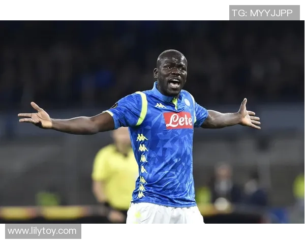 欧联杯焦点战：那不勒斯与国米激战成和全场沸腾瞬间回顾